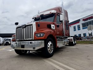 2024 Western Star Trucks 49X 201871-01