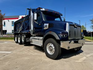 2025 Western Star Trucks 49X 201706-01