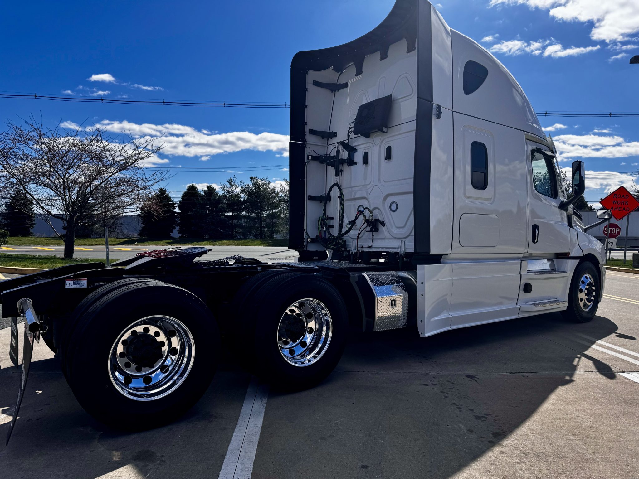 2025 FREIGHTLINER Cascadia PT126S Campbell Supply